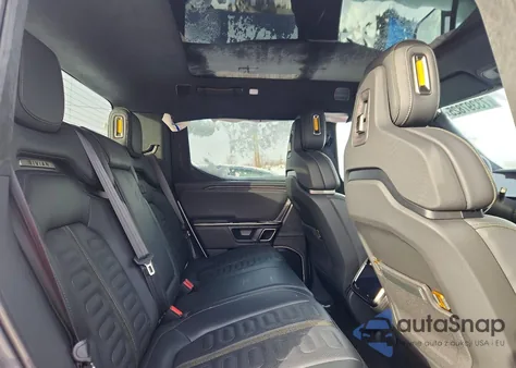 2022 Rivian R1T Adventure z USA, uszkodzony, nr VIN 7FCTGAAA9NN013789